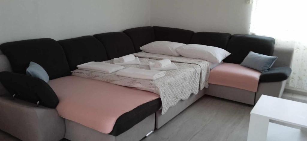 Gordana Apartmani Ljubač Exterior foto